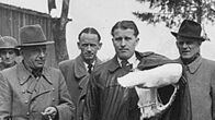 Hitlers Komplizen – Das NS-Regime bot Wernher von Braun die Möglichkeit, seine wissenschaftliche Leidenschaft als Raketeningenieur uneingeschränkt auszuleben. Die finanziellen Mittel für Waffenentwicklungen waren großzügig.