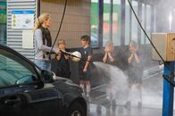 Knallerfrauen – (2. Staffel) - In "Knallerfrauen" tut Martina Hill (l.) wonach ihr der Sinn steht - hemmungslos und unangepasst ...