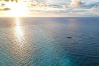 P.M. Wissen – Solarpaneele, die auf dem Meer schwimmen – können sie die Dieselgeneratoren ablösen, die viele abgelegene Inseln bislang mit Strom versorgen?