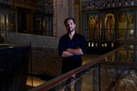 Terra X: Eine kurze Geschichte über... – 3000 Jahre Hochkultur am Nil. Was war das Geheimnis dieser einzigartigen Erfolgsstory? Mirko Drotschmann geht auf Spurensuche in der Ägyptisch-Orientalischen Sammlung des Kunsthistorischen Museums in Wien.