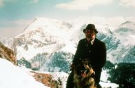 Winterschläfer – Theo (Josef Bierbichler) begegnet Marco (nicht im Bild) in den Bergen. Ist er der Schuldige?