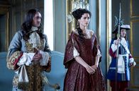 Versailles – Louis XIV (George Blagden), Marie-Thérèse (Elisa Lasowski)