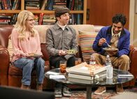 The Big Bang Theory – (v.li.) Melissa Rauch (Bernadette Rostenkowski-Wolowitz), Simon Helberg (Howard Wolowitz), Kunal Nayyar (Rajesh Koothrappali).