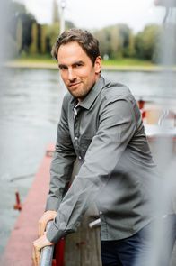 Knallerkerle – (2. Staffel) - Jan Hasenfuss ist einer der "Knallerkerle" in der gleichnamigen Sketch-Comedy ...