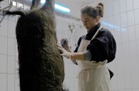 Schweigend steht der Wald – Anja Grimm (Henriette Confurius) im Kühlraum