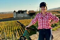 Wunderschön! – SWR WUNDERSCHÖN! BURGUND IM HERBST - AUSZEIT FÜR GENIESSER Uhr im SWR. Judith Rakers geht auf eine kulinarische Entdeckungstour im Burgund, inmitten malerischer Landschaft mit charmanten Dörfern und mittelalterlichen Städten.