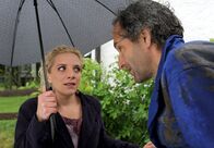 Sturm der Liebe – ARD STURM DER LIEBE FOLGE 1372 Uhr im ERSTEN. Die erschrockene Tanja (Judith Hildebrandt, l.) verweigert Curd (Holger Gotha, r.) die Hilfe.