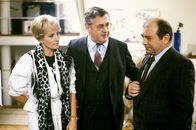Der Leihopa – (v.li.) Dagmar Koller (Stiefmutter), Alfred Böhm (Waldemar Herzog), Bruno Dallansky (Vater).