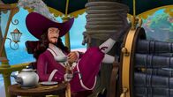 Peter Pan - Neue Abenteuer – Captain Hook macht auf der Jolly Roger eine gemütliche Teepause.