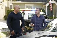 Navy CIS: L.A. – Versuchen herauszufinden, was mit Granger geschehen ist: Callen (Chris O'Donnell, r.) und Sam (LL Cool J, l.) ...