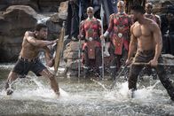 Black Panther – T'Challa / Black Panther (Chadwick Boseman, l.); Erik Killmonger (Michael B. Jordan, r.)