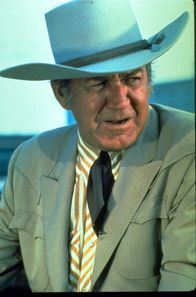 Columbo – Bo Williamson (Forrest Tucker)