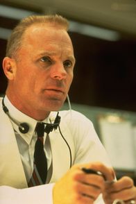 Apollo 13 – Gene Kranz (Ed Harris) in Houston ist einer der wichtigsten Männer am Boden. Er hat sich geschworen, keinen der Astronauten im Weltraum zurück zu lassen.