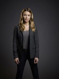 Lucifer – Chloe Decker (Lauren German).