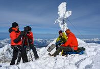 Faszination Dachstein – Ein Interview auf 3000 Metern - Heli Putz mit Bergführer Heli Rettensteiner.