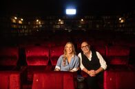 Ringlstetter Retro – Von links: Caro Matzko und Hannes Ringlstetter.