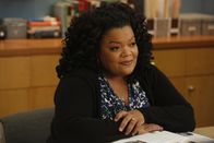 Community – Dank detaillierten Auflistungen vergangener Ereignisse, stellt Shirley (Yvette Nicole Brown) fest, wer für das Fremdgehen ihres Mannes verantwortlich ist ...