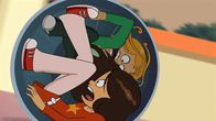 Power Sisters – Wendy und Marine werden beim Wiedereinfangen der Drohne ganz schön gebeutelt.