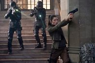 Total Recall – Kämpft gegen die skrupellose Regierung: die Rebellenkämpferin Melina (Jessica Biel, r.) ...