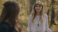 Legacies – Hope Mikaelson (Danielle Rose Russell, l.); Lizzie Saltzman (Jenny Boyd, r.)