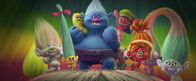 Trolls – (v.l.n.r.) Wuschel; Guy Diamond; Smidge; Biggie mit Herrn Dinkles; Cooper; DJ Suki; Satin & Seide