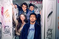 KEKs – (im Uhrzeigersinn) Younes (David Ali Rashed); Rocky (Vito Sack); Amadou (Aaron Maldonado-Morales); Shirin (Manal Raga a Sabit)