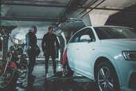 Akte Lansing – Von links: Frank Kowalski (Stefan Lehnen) und der BR-Sonderermittler Dr. Dr. Georg Spiess (Stefan Murr).