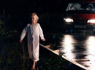 Der Wolf – Die kleine Camilla (Julie Floysand) ist zur falschen Zeit am falschen Ort.