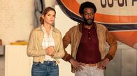 UFOs – Alice Taglioni (Claire Carmignac), Jean-Christophe Folly (Daniel)
