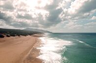 Strände Europas – Scivu-Piscinas an der Costa Verde ist die einzige Küstenwüste Europas.