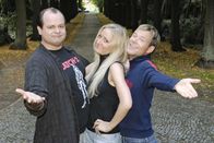 Die dreisten drei - Die Comedy-WG – Die Comedy-WG der "Dreisten Drei" mit "der Neuen" Janine Kunze (M.), Markus Majowski (l.) und Mathias Schlung (r.) ...