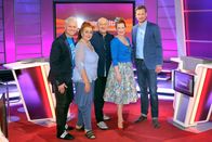Meister des Alltags – Florian Weber stellt in seinem Wissensquiz die Alltagstauglichkeit seiner prominenten Kandidaten auf die Probe. „Meister des Alltags“ spendet seinen Gewinn einem guten Zweck. v.li. Guido Cantz, Alice Hoffmann, Bodo Bach, Enie van de Meiklokjes und Florian Weber.