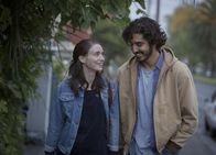 Lion – Saroo (Dev Patel, rechts) ist glücklich mit seiner Freundin Lucy (Rooney Mara).