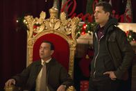 Brooklyn Nine-Nine – Charles Boyle (Joe Lo Truglio, l.); Jake Peralta (Andy Samberg, r.)