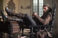Black Sails – Captain Vane (Zach McGowan)