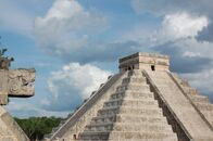 Wildes Mexiko – Temples at Chichen Itza in Mexico.
