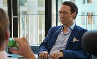 Exit – Adam Veile (Simon J. Berger) möchte unbedingt einem Fruchtbarkeitstest entgehen, zu dem ihn seine Frau wegen ihres unerfüllten Kinderwunschs drängt. Wird sein Kumpel aushelfen, damit er weiter seine Vasektomie verheimlichen kann?