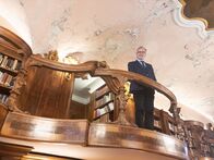 Blickwechsel Spezial – Michael Josef Greger, Direktor des Landesinstitus für Volkskunde in Salzburg im Schloss Leopoldskron.