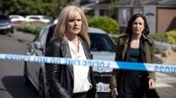 Protection – DI Liz Nyles (Siobhan Finneran, li.) und DCI Hannah Wheatley (Katherine Kelly, re.)