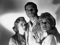 Psycho – Sam Loomis (John Gavin), seine Geliebte Marion Crane (Janet Leigh, re.) und deren Schwester Lila (Vera Miles).