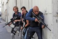 Navy CIS: L.A. – Ermitteln in einem neuen Fall: Marty Deeks (Eric Christian Olsen, l.), Kensi (Daniela Ruah, M.) und Hanna (LL Cool J, r.) ...