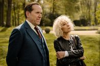 Professor T – Professor Jasper Tempest (Ben Miller, li.) und Zelda Radclyffe (Zoë Wanamaker, re.)