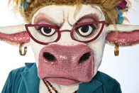 The Masked Singer – Person: Muuhnika;