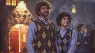 Ghosts – v.li.: Jay (Utkarsh Ambudkar), Samantha (Rose McIver), Hetty (Rebecca Wisocky), Sasappis (Román Zaragoza)