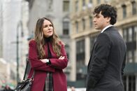 Bull – Isabella Colón (Yara Martinez, l.); Rafael Ramirez (Adam Irigoyen, r.)