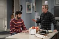 Last Man Standing – Ryan Vogelson (Jordan Masterson, l.); Mike Baxter (Tim Allen, r.)