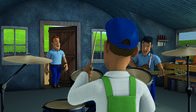 Feuerwehrmann Sam – Sam besucht Elvis und Mike bei ihrer Bandprobe.