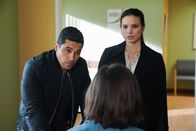 Navy CIS – Nick Torres (Wilmer Valderrama, l.); Jessica Knight (Katrina Law, r.)