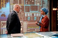 Navy CIS: L.A. – Gerald McRaney (Admiral Hollace Kilbride), Medalion Rahimi (Special Agent Fatima Namazi).