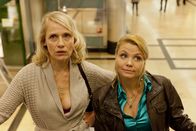 Danni Lowinski – L-R: Katja Bose (Alexandra von Schwerin), Danni Lowinski (Annette Frier).
